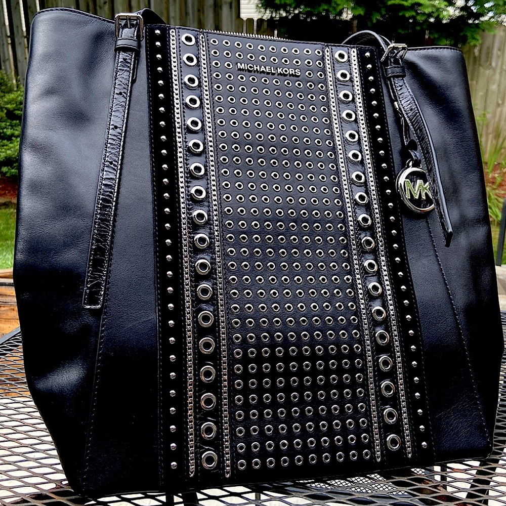MICHAEL KORS tote studs silver hardware purse handbag large size. Like NEW